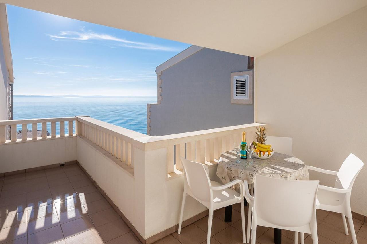 Apartmani Kastelancic Podstrana Esterno foto