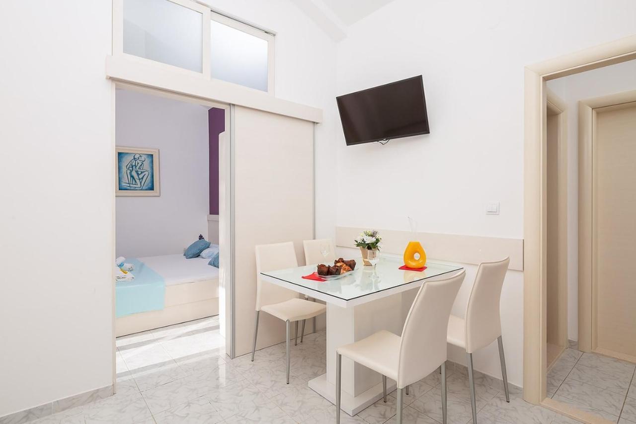 Apartmani Kastelancic Podstrana Esterno foto