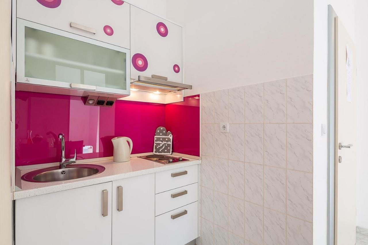 Apartmani Kastelancic Podstrana Esterno foto