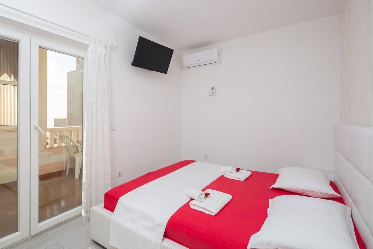 Apartmani Kastelancic Podstrana Esterno foto