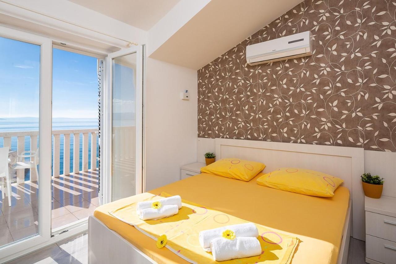 Apartmani Kastelancic Podstrana Esterno foto