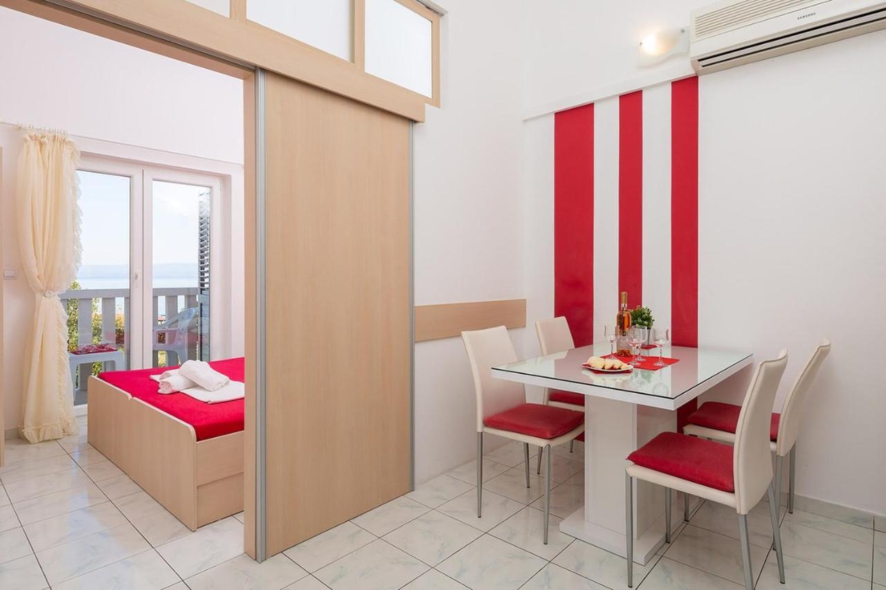 Apartmani Kastelancic Podstrana Esterno foto