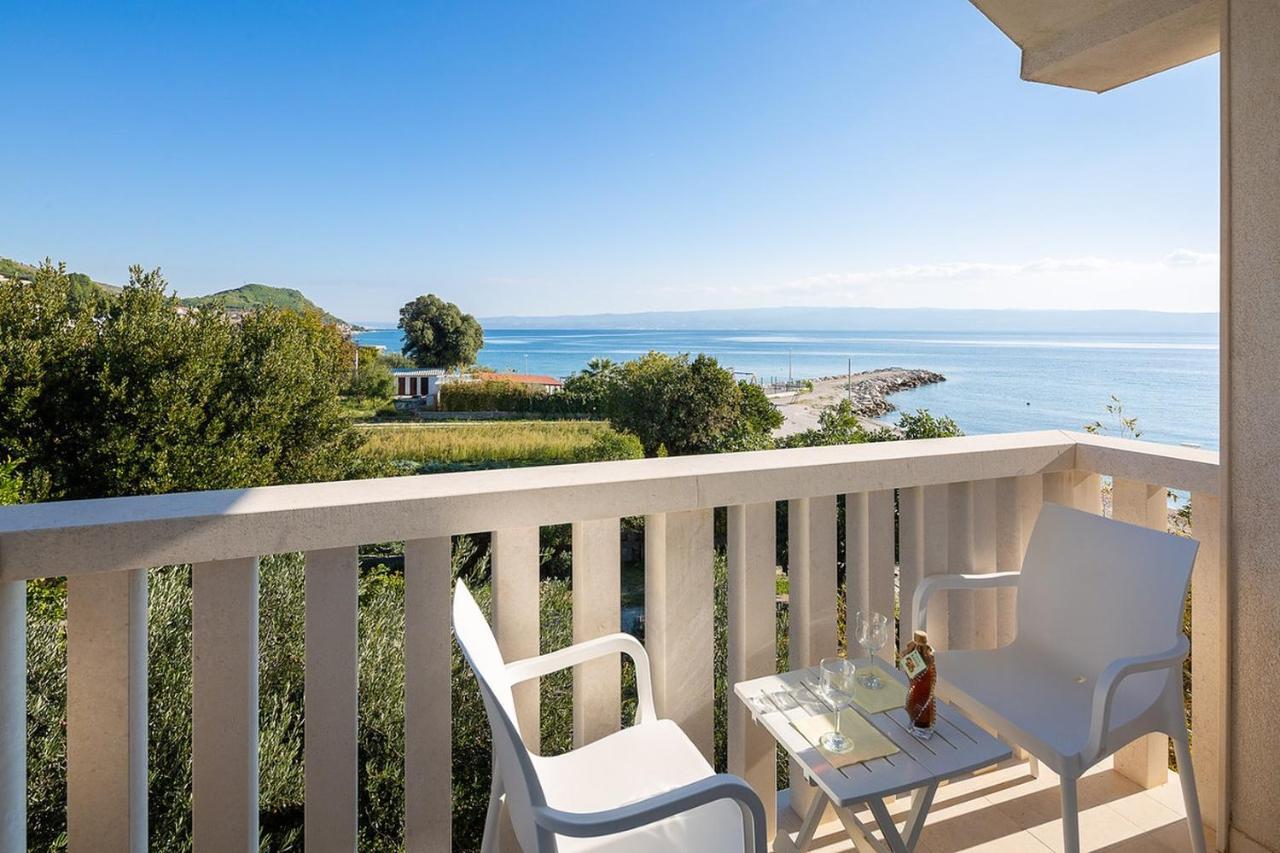 Apartmani Kastelancic Podstrana Esterno foto