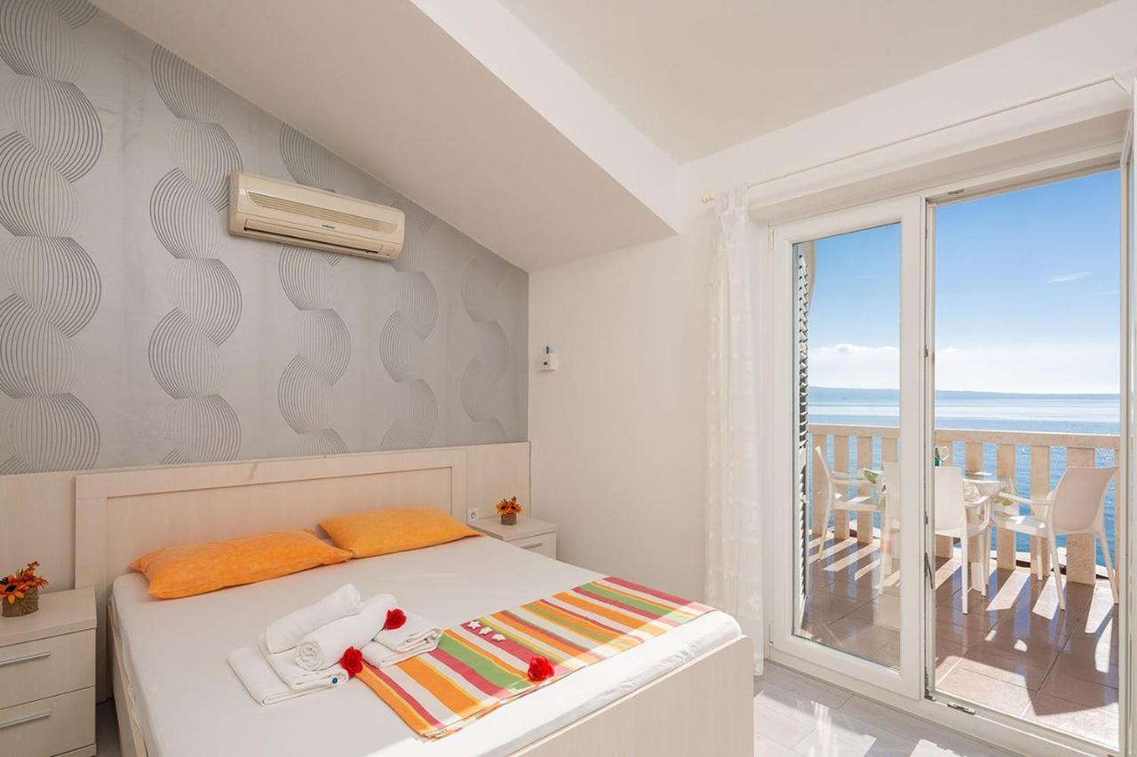 Apartmani Kastelancic Podstrana Esterno foto