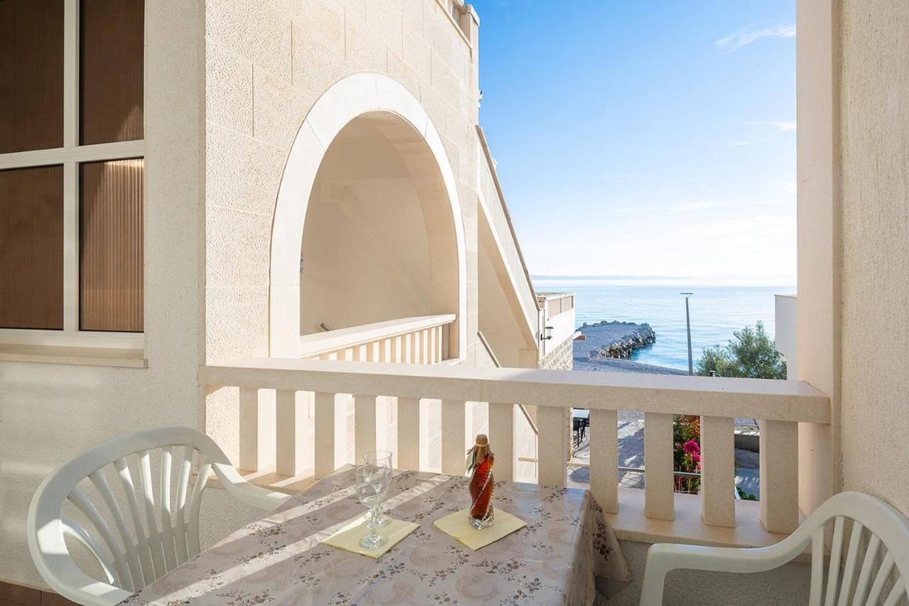 Apartmani Kastelancic Podstrana Esterno foto