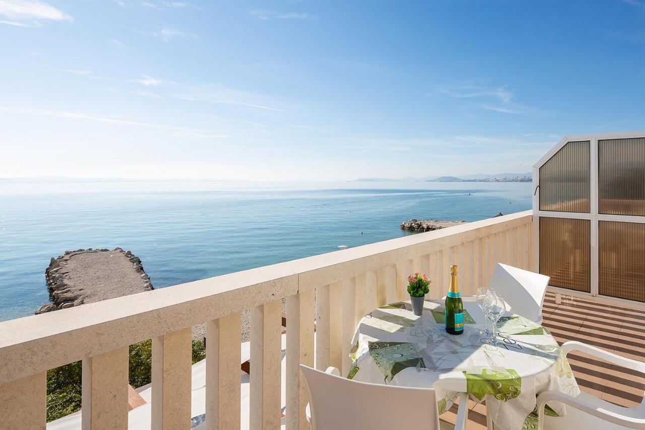Apartmani Kastelancic Podstrana Esterno foto