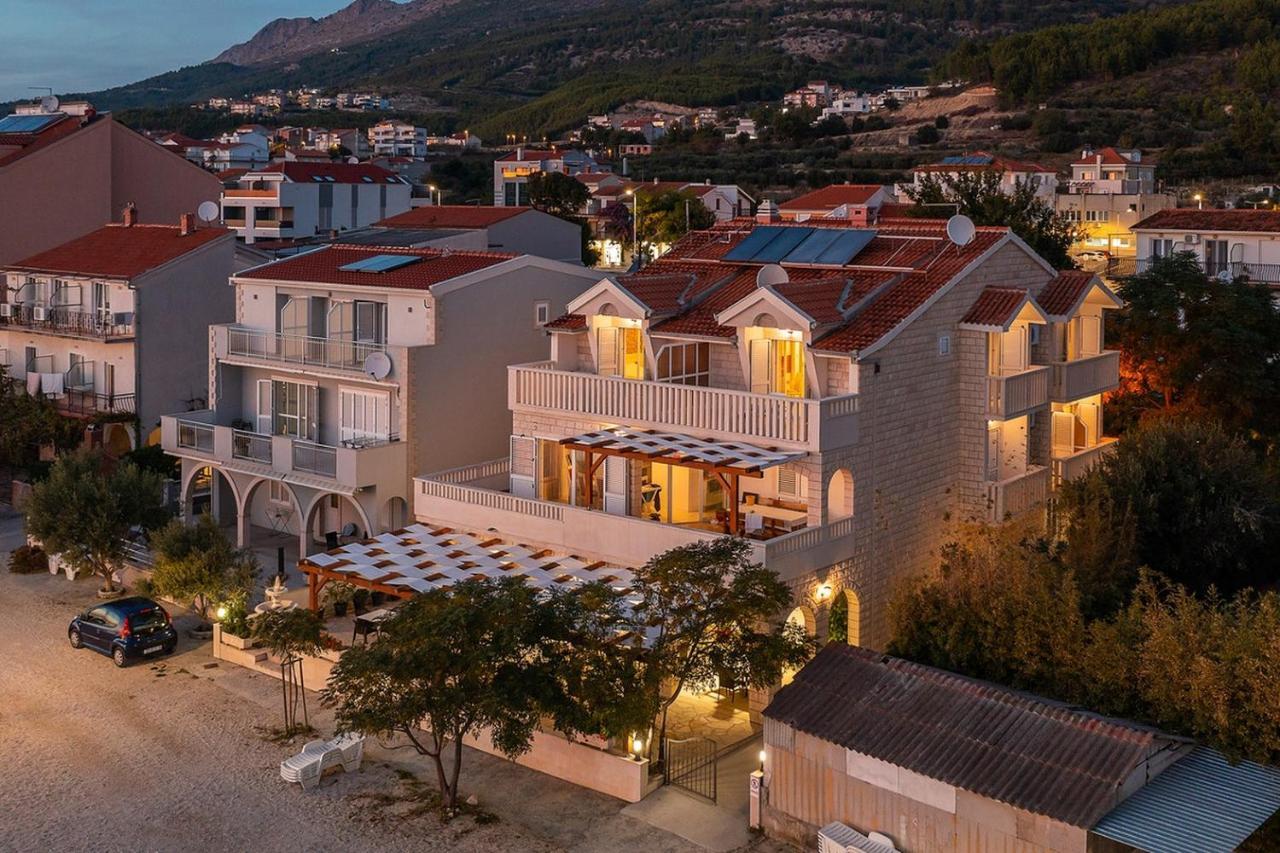 Apartmani Kastelancic Podstrana Esterno foto